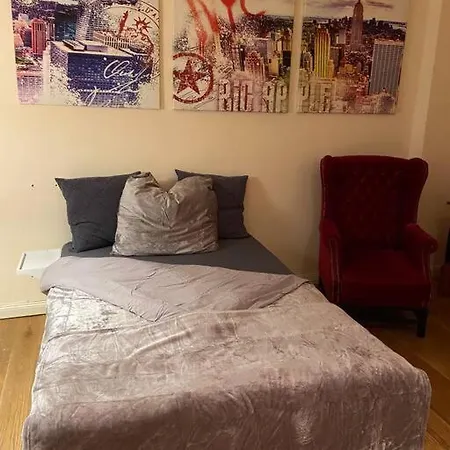 Apartment West Berlin
